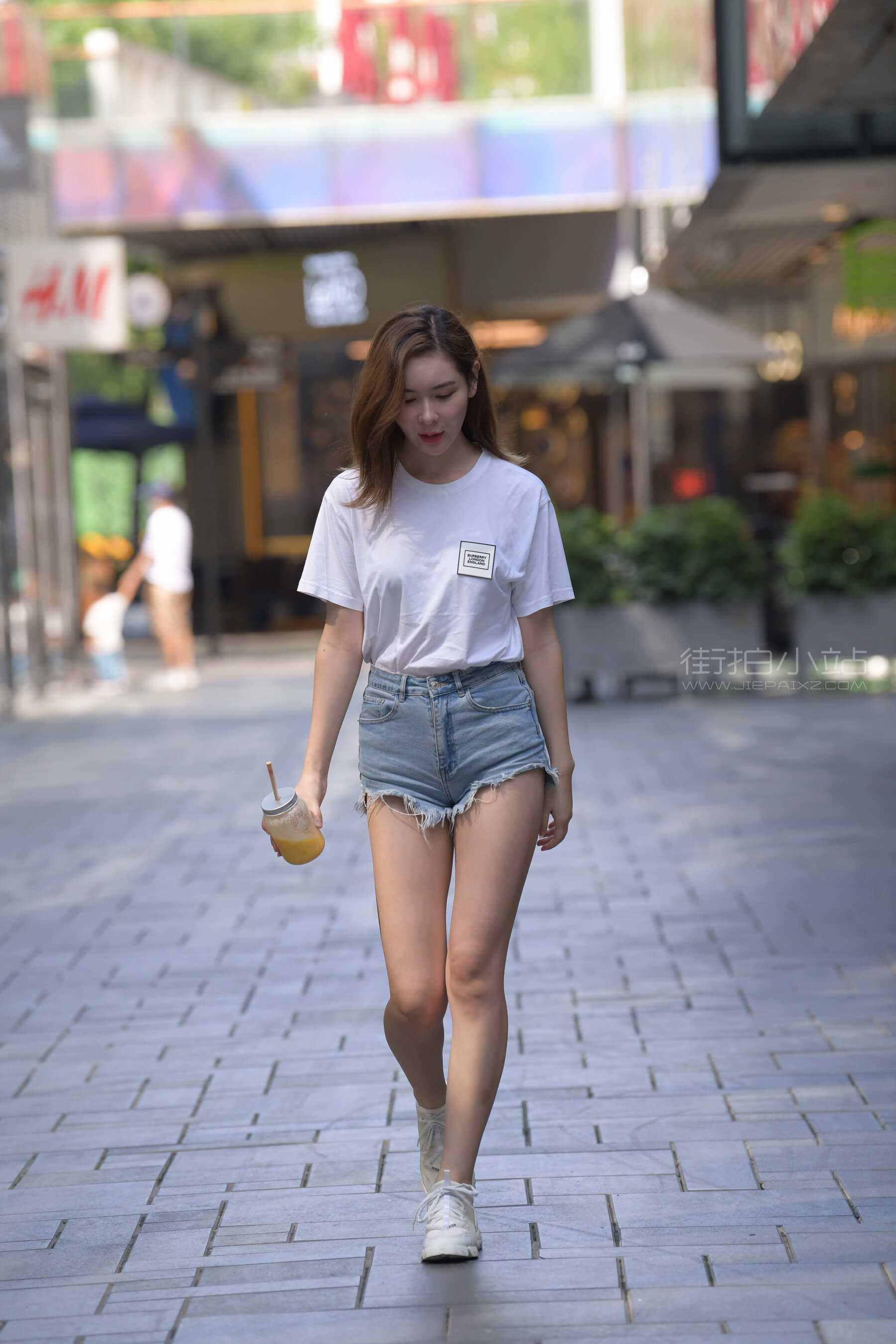 [一只麋鹿专区] 搭讪牛仔热裤美女