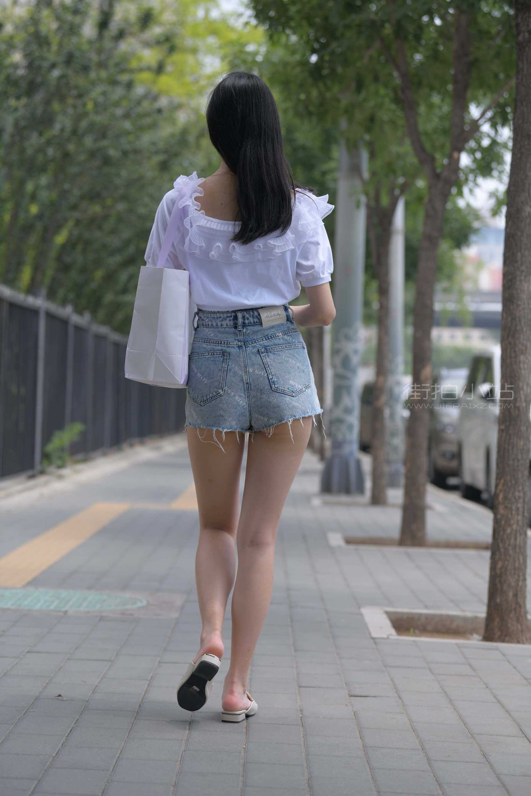 [一始专区] 做美甲的美女 【图片➕视频】