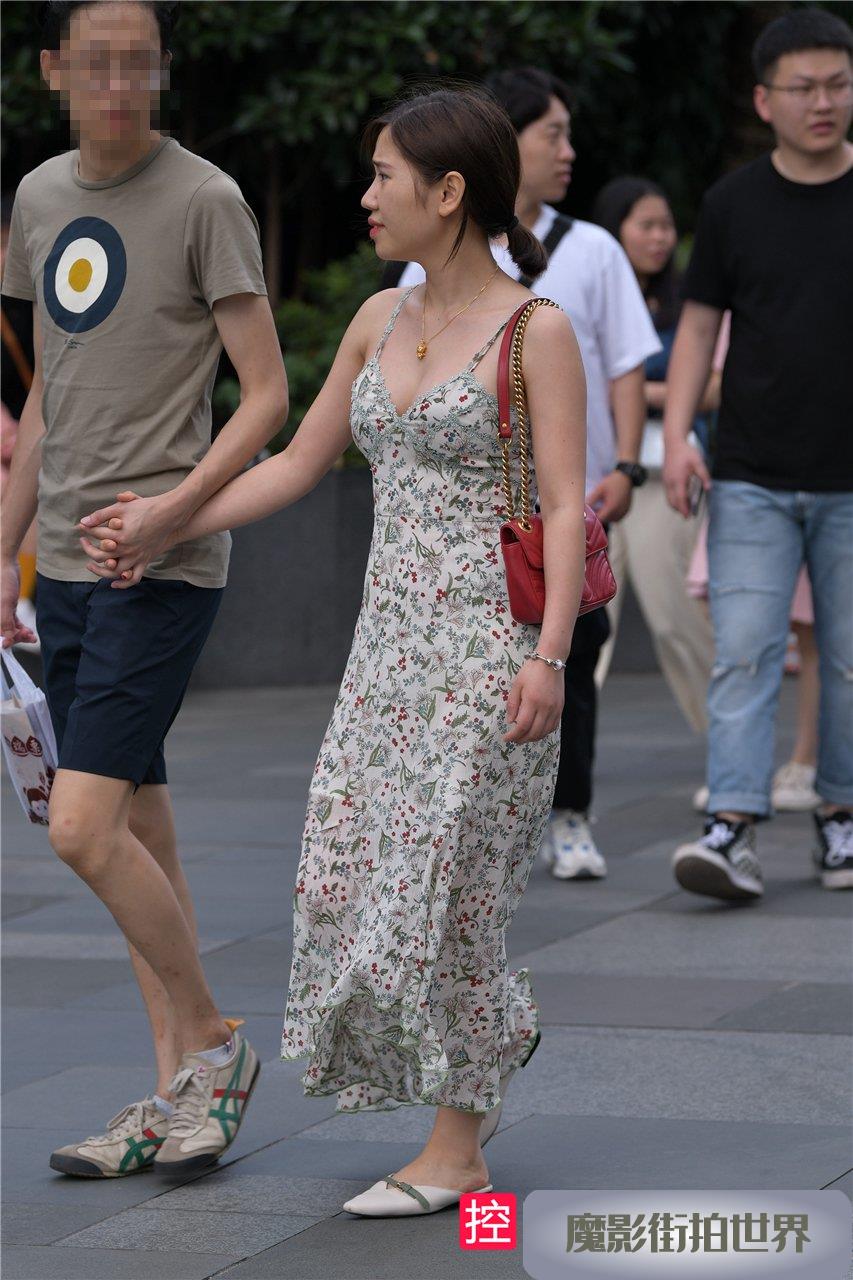 他，有一个丰满迷人的媳妇3A351[669M]