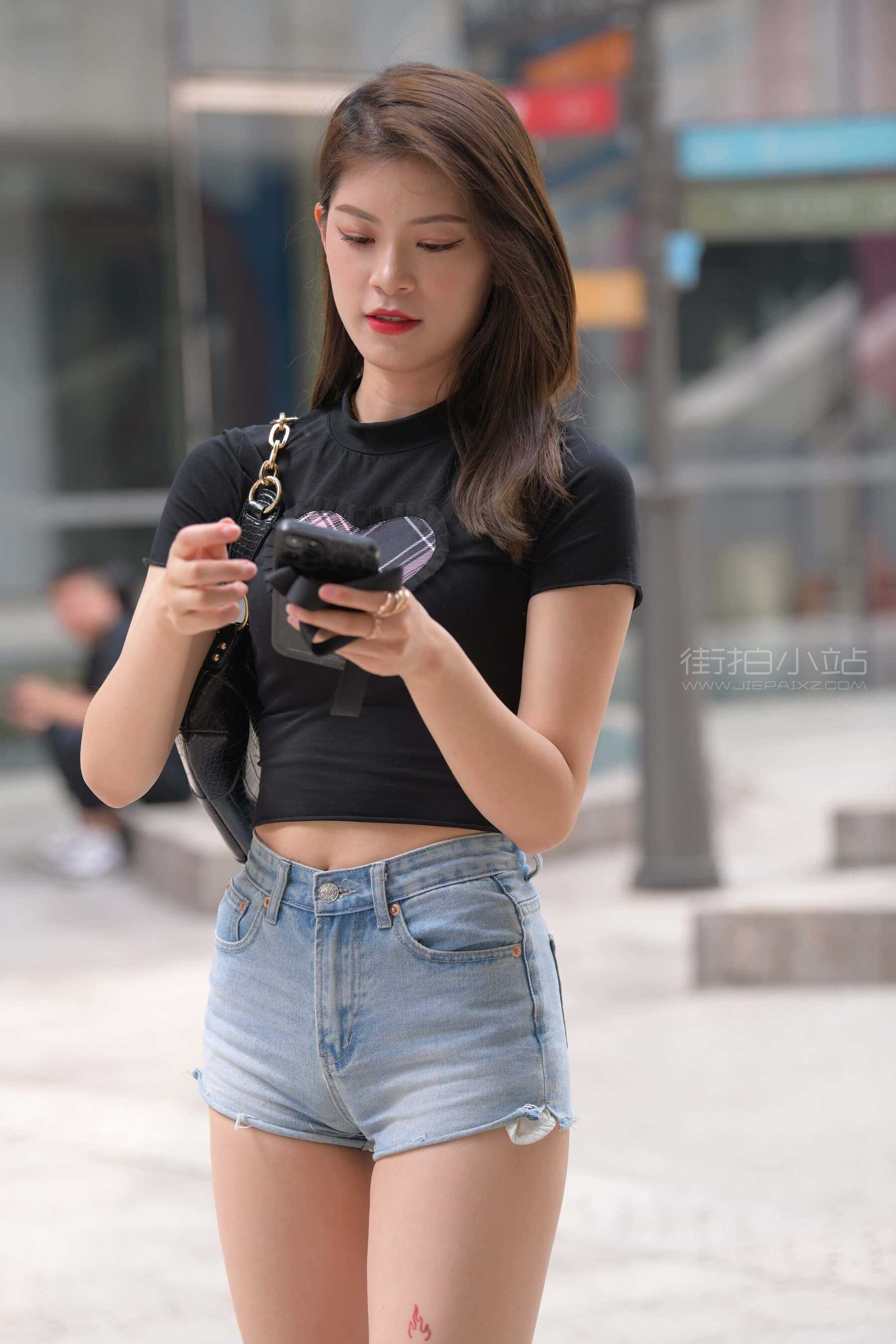 [一始专区] 热裤美腿美女