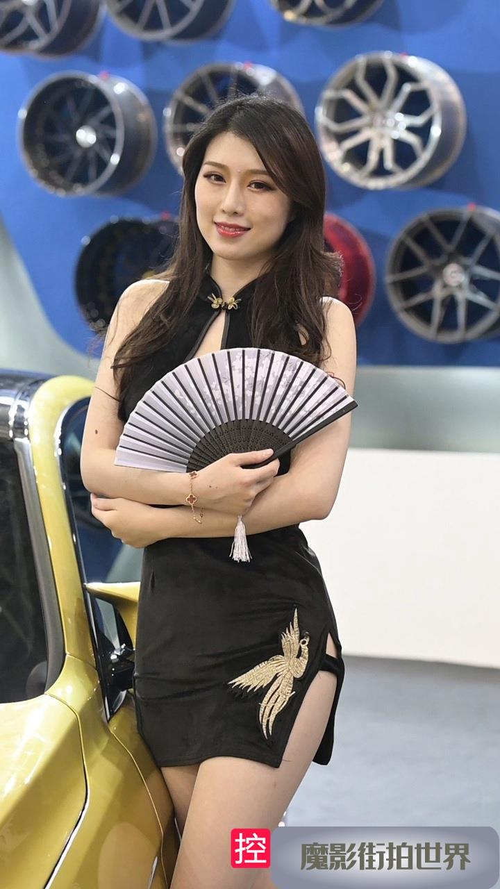 车展肉丝美女3A268[1.41G]