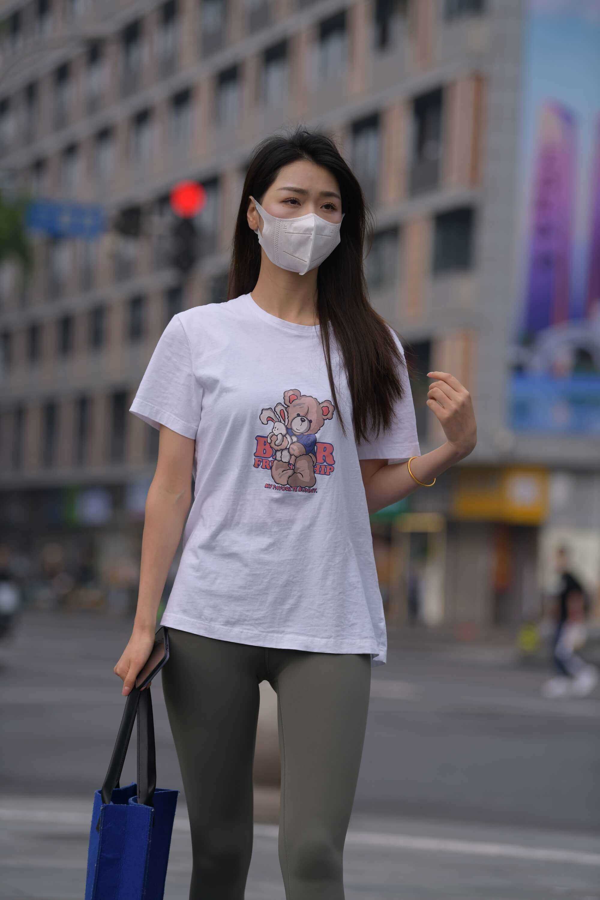 [一始专区] 灰色瑜伽裤美女 【图片➕视频】