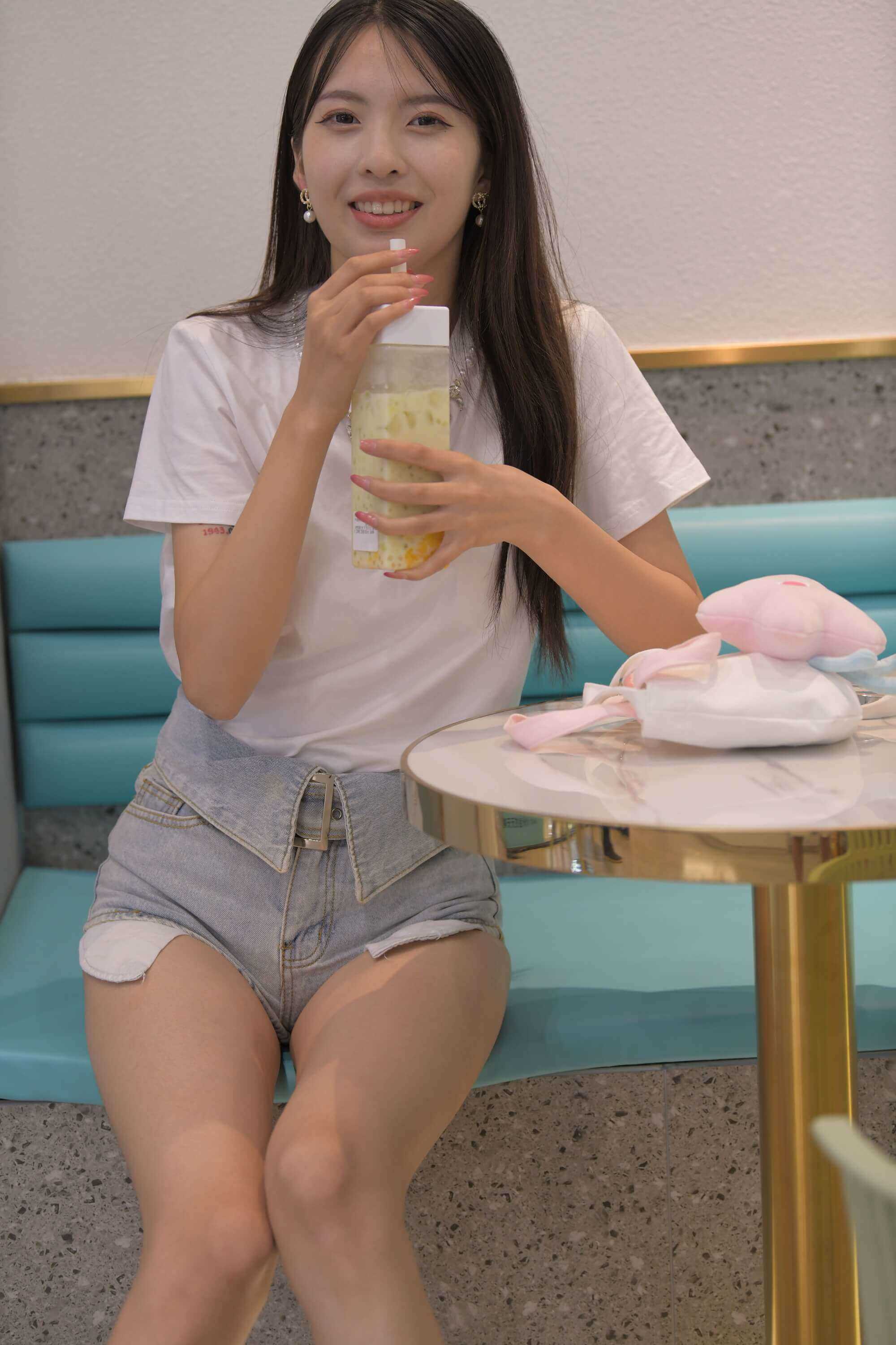 [一始专区] 远方来的小姐姐-第三季 【图片➕视频】