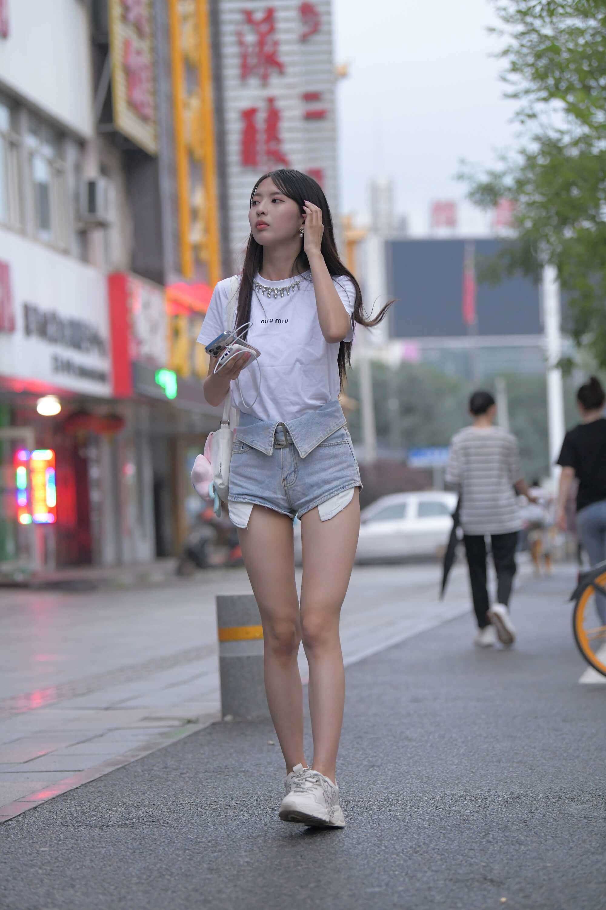 [一始专区] 远方来的小姐姐-第三季 【图片➕视频】
