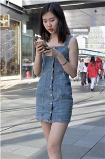 牛仔连衣裙小姐姐的腿很美3A191[24P-679M]