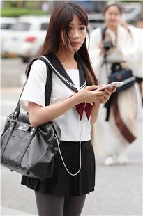 灰色丝袜jk校服美眉3A182[28P-187M]
