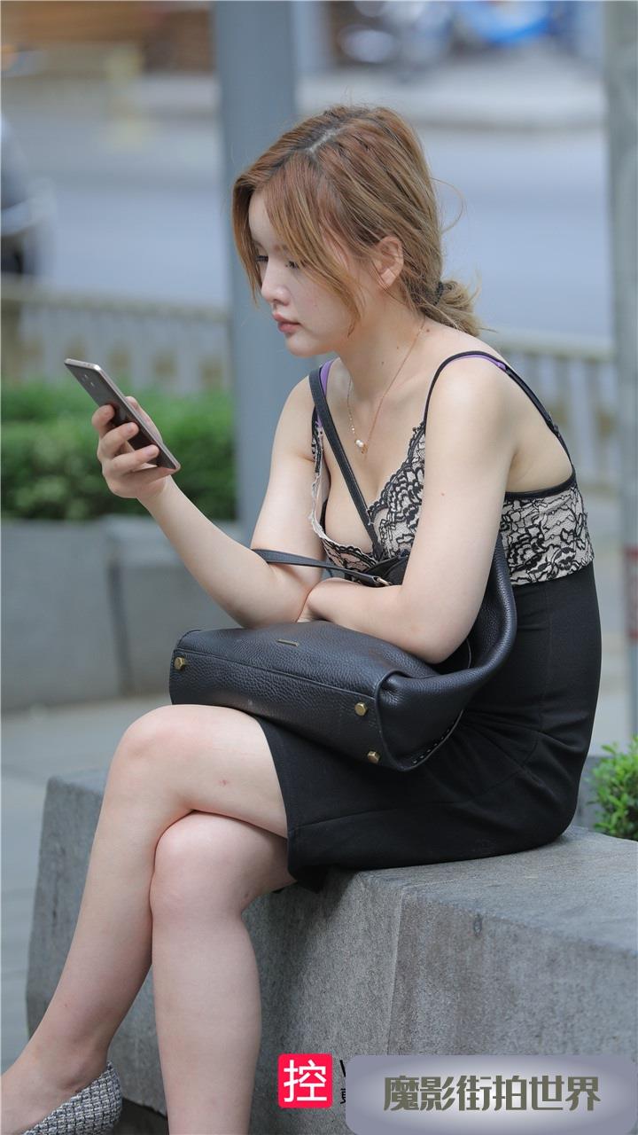 寂寞的她，你是否想上前撩她3A056[50P-539M]