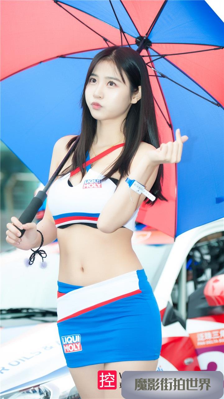 赛车道的长腿美女图片3A039[106P-809M]