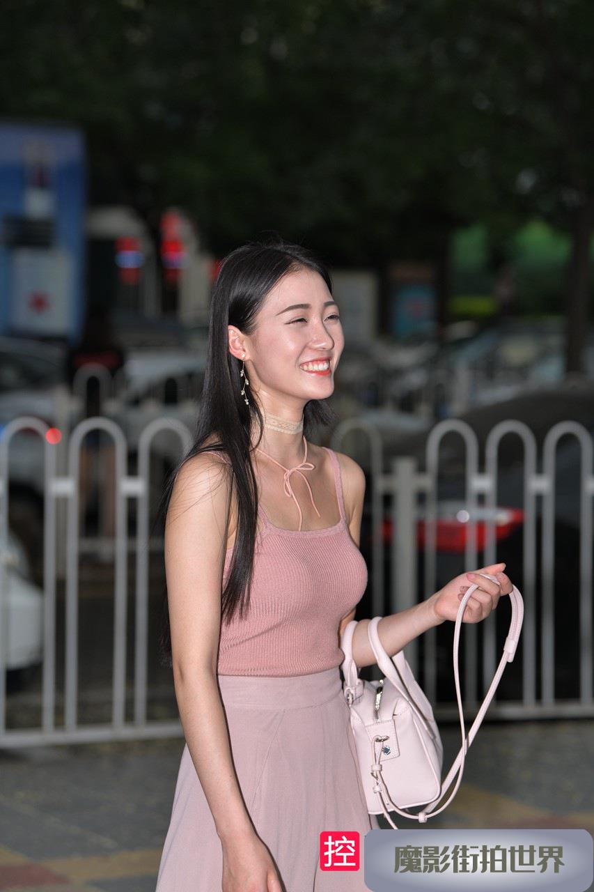 傍晚逛街漂亮美女MJ1739[817M]