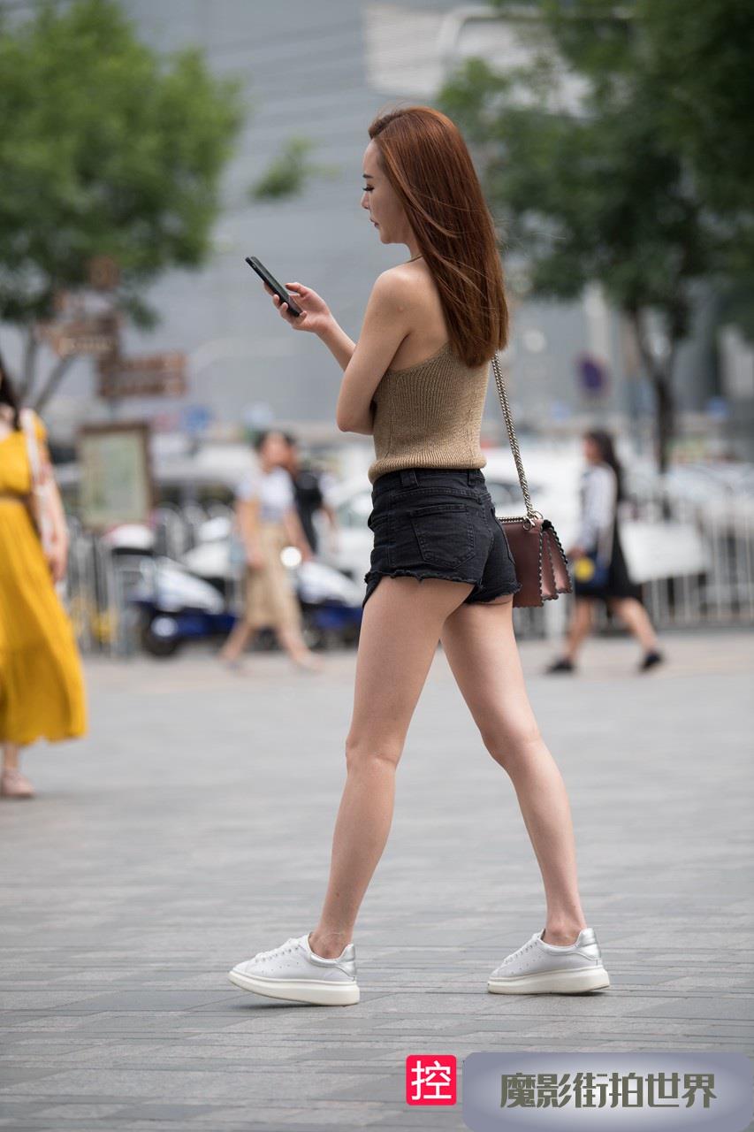 等朋友的黑色热裤美女MJ1263[263M]