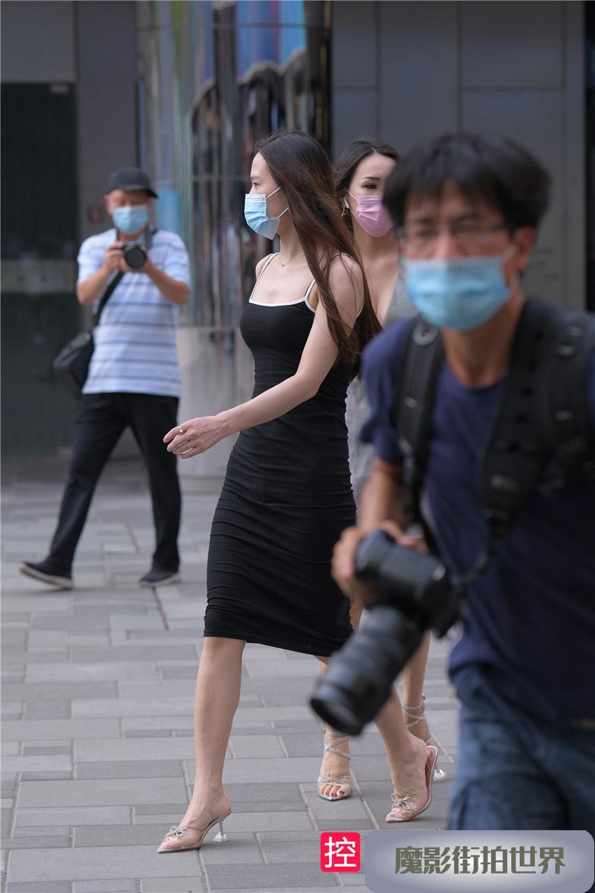 两个性感美女MJ909[1.93G]