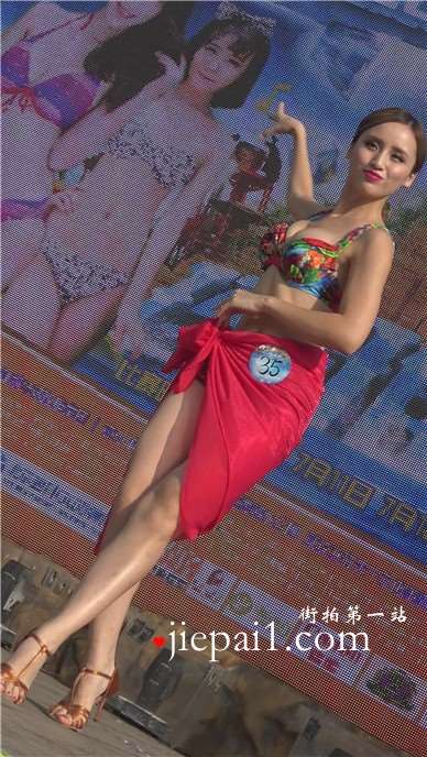 4k-大红碎花好身材泳装MM