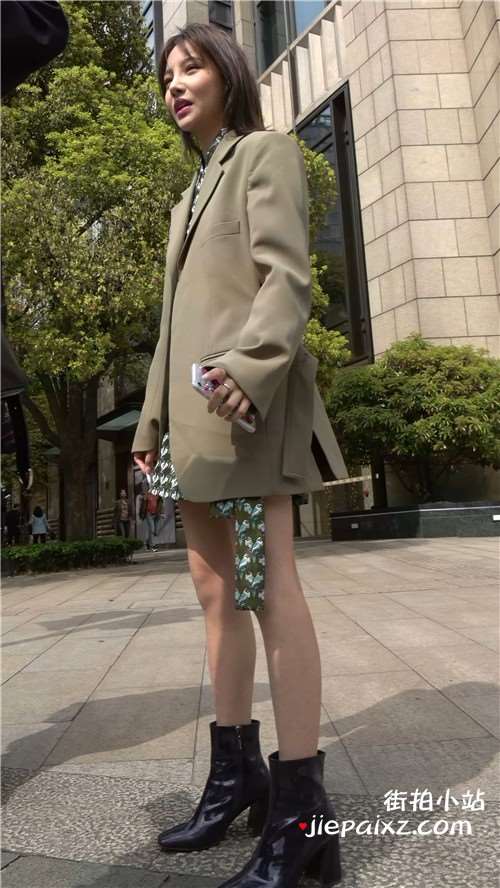 模特范气质街拍美女