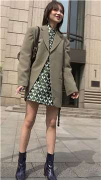 模特范气质街拍美女
