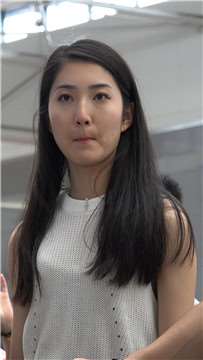 4K - 羡慕别人女朋友系列，这哥们真是赚到了。[4.08 GB/MP4]