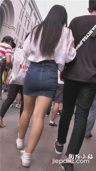 小清新白衬衫包臀裙漂亮小师妹 [871 MB]