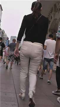 超级诱惑紧身透明白裤美臀少妇 [1.07 GB]