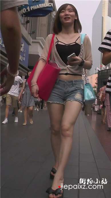 偶遇极品劲爆好身材小眼睛美女 [1.07 GB]