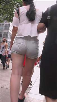 街拍性感美腿热裤小清新美女 [558 MB]
