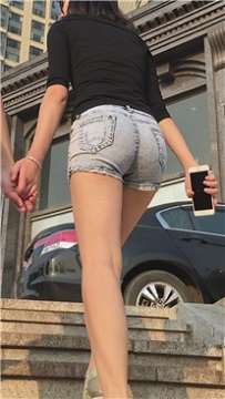 街拍极品圆臀热裤美眉 [6.23 GB]