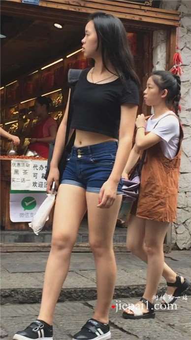 超长视频，跟拍牛仔热裤美腿清秀美眉逛街 [7.19 GB]