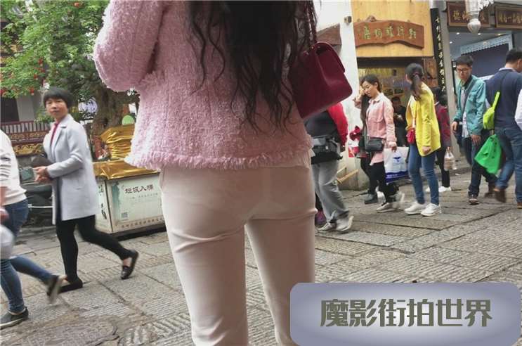 粉衣白裤美眉 [3.09 GB/MP4]