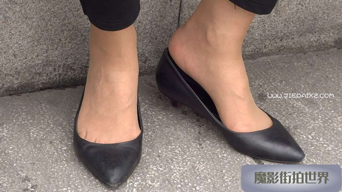 超薄短丝黑色高跟MM [269 MB/MP4]