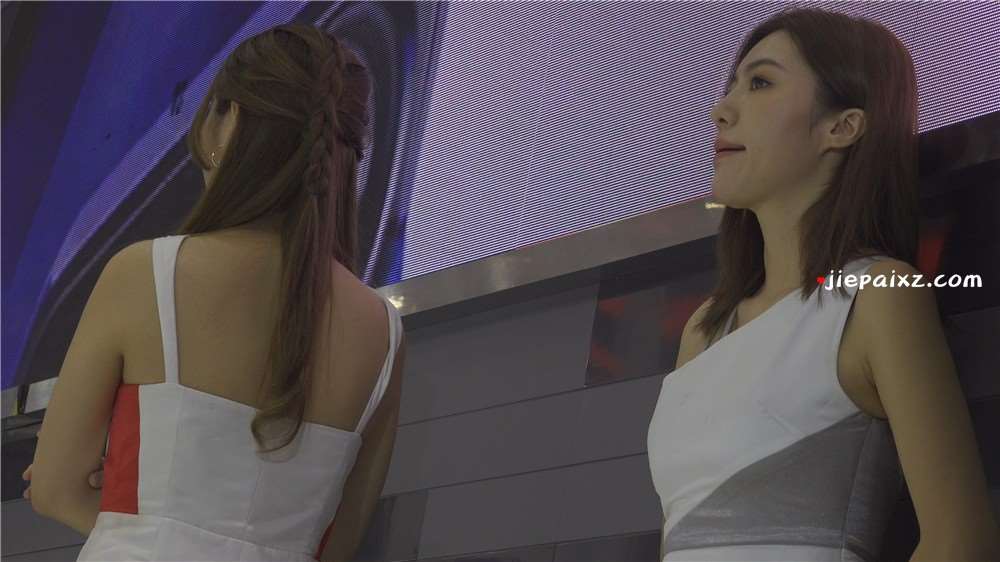 车展女模特的顶级恨天高相当性感 [4.48 GB/MKV]