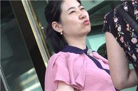 带你超近距离体验两双白嫩的玉足 [0.97 GB/AVI]