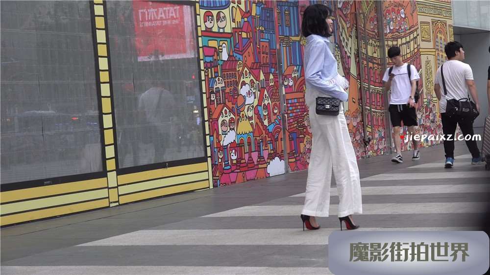 高跟美足 [1.45 GB/avi]
