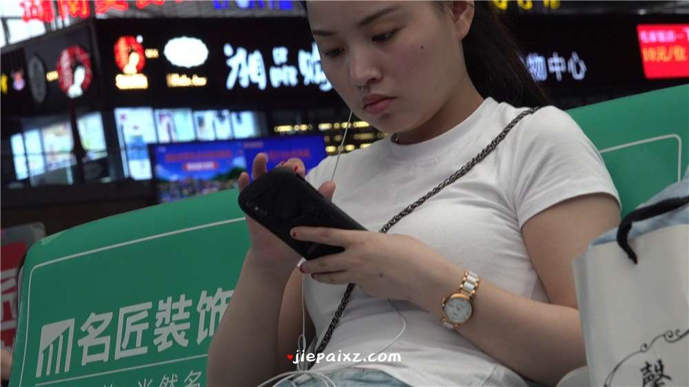 玉足船袜香艳 [3.73 GB/avi]