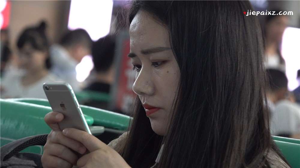 你尽管放上来供大家慢慢欣赏 [2.95 GB/avi]