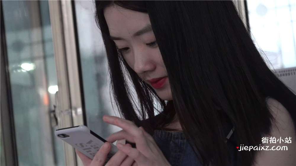 鲜嫩美足，凉高跟 [1.51 GB/avi]