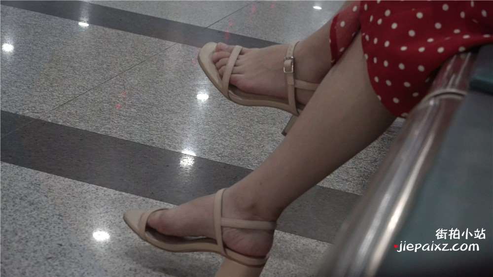凉高跟，斑点长裙知性美女 3