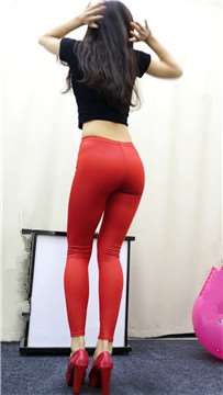 天艺舞姿小茜红薄裤竖版模拍 [222 MB]