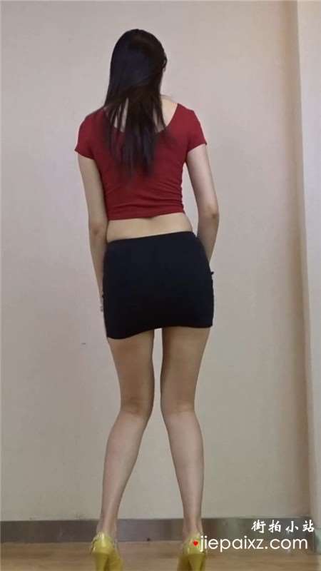 红T恤超短裙高跟鞋模拍美女热舞横屏+竖屏 [997 MB]