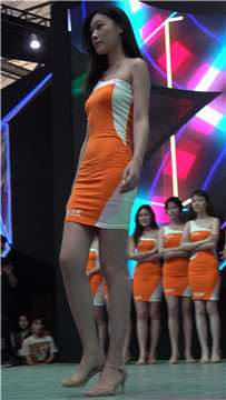 4K 世纪天成舞台包臀短裙showgirl走秀 [584 MB]