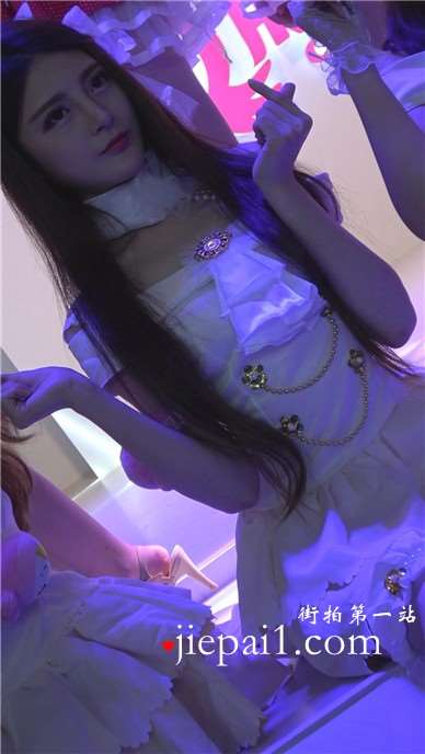 甜美小清新公主裙萌妹子showgirl