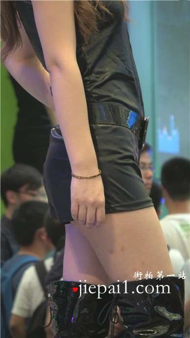 4k-清纯皮靴小美女。