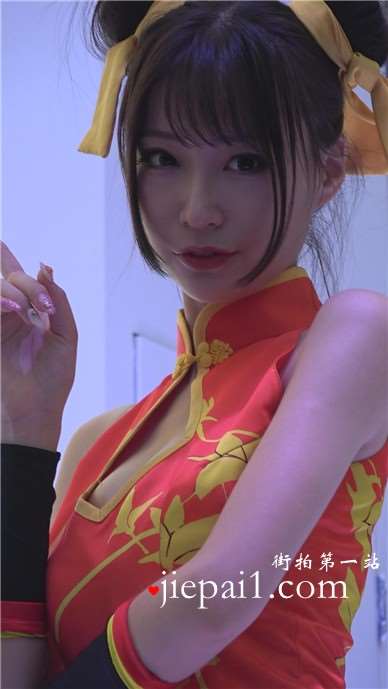 清新小可爱旗袍小美女，太甜美了。
