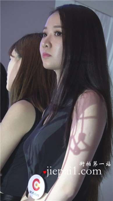 极品性感美臀小清新女神姐姐。