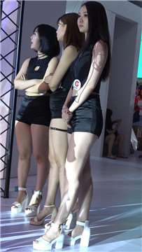 极品性感美臀小清新女神姐姐。