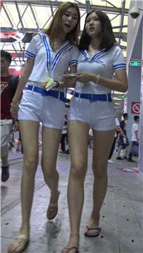 4k-chinajoy展会现场的各种大长腿制服妹子