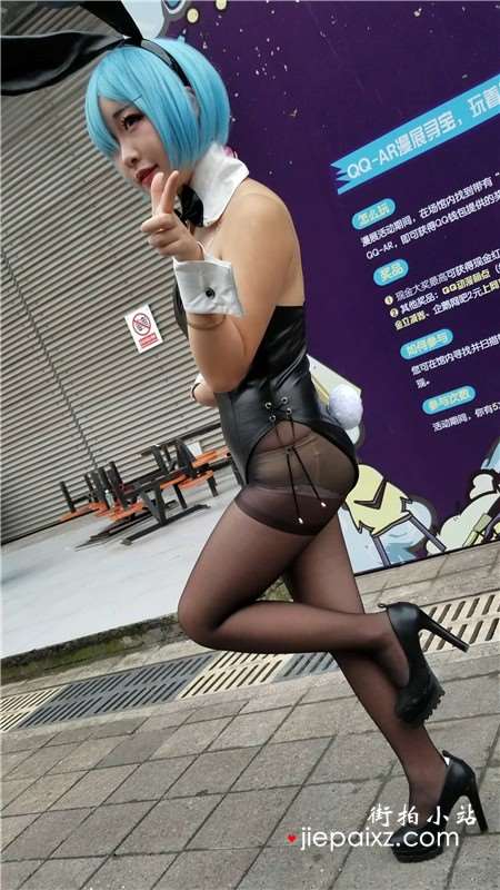 4K - 动漫展cosplay的黑丝袜二次元美少女