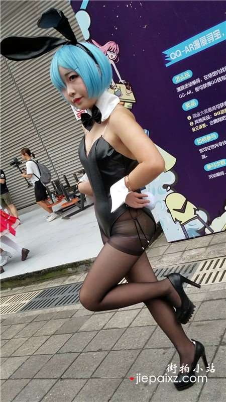 4K - 动漫展cosplay的黑丝袜二次元美少女
