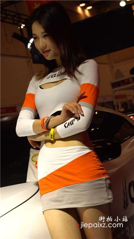 4K - 紧身衣包臀裙性感美女车模