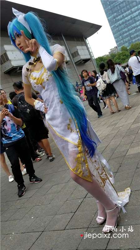 4K - 旗袍装丝袜cosplay的青春美少女