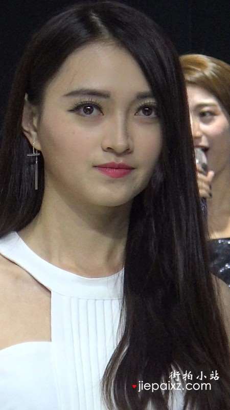性感火辣身材的包臀裙美女靓模