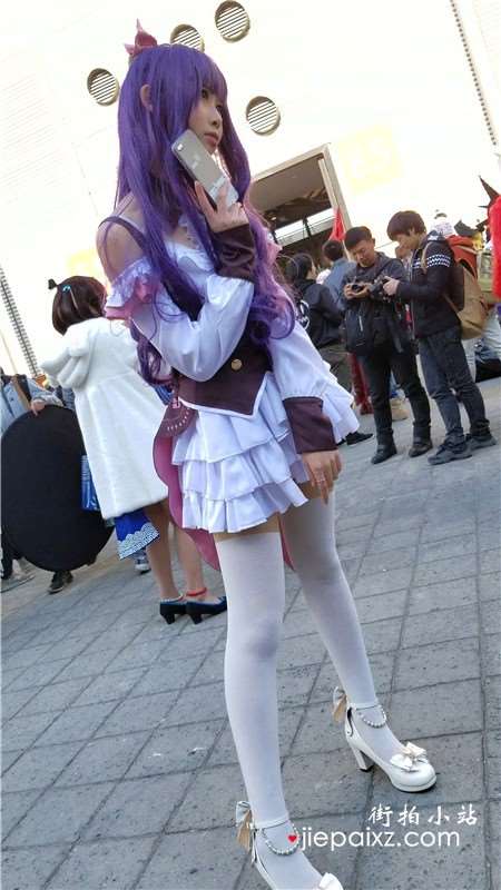 4k-清纯美颜cosplay的青春少女