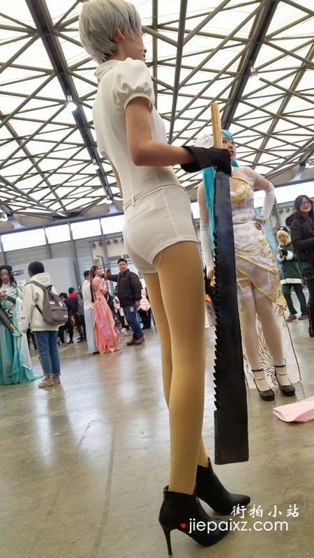 4k-短裤长腿高跟丝袜cosplay的美少女